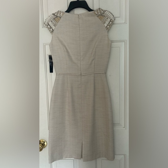 Elegant Cream Sleeveless Dress by Tahari. Size 2. NWT. - Picture 6 of 8